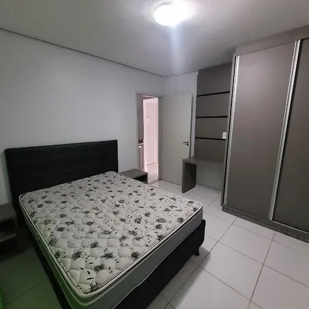 Lagoa Flat Service Rm Hopsedagem Caldas Novas Exterior photo